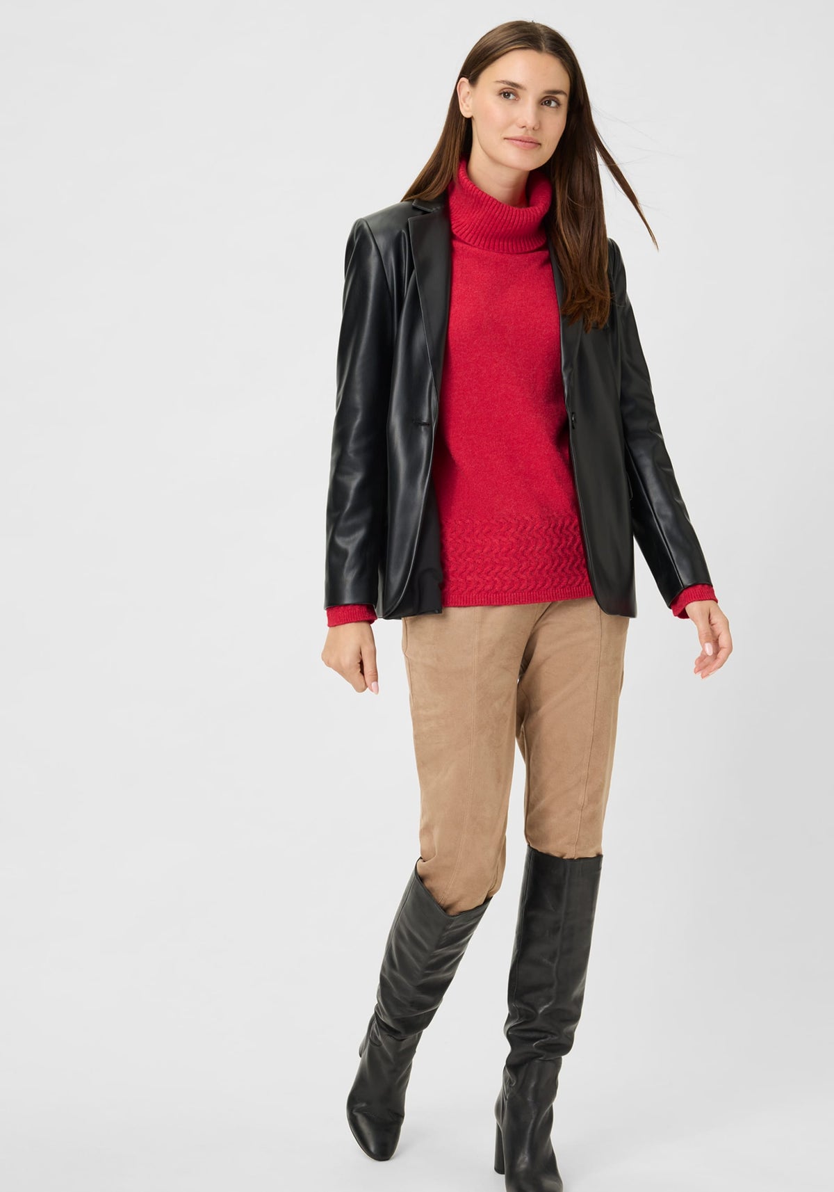 Pull à col cheminée avec bordures en tricot torsadé