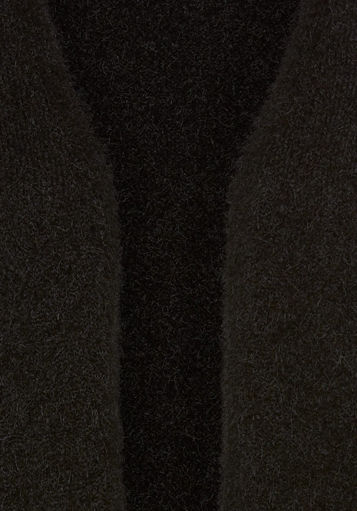 Cropped Feather Yarn Cardigan