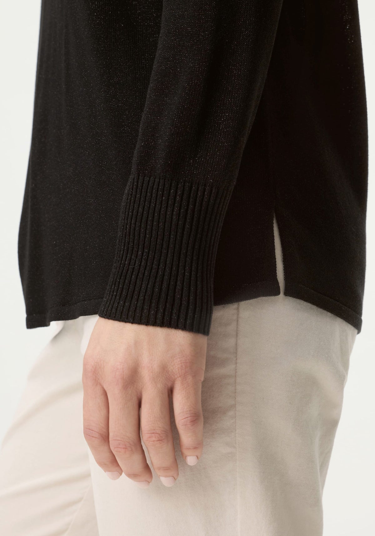 Pull en jauge fine avec ornements