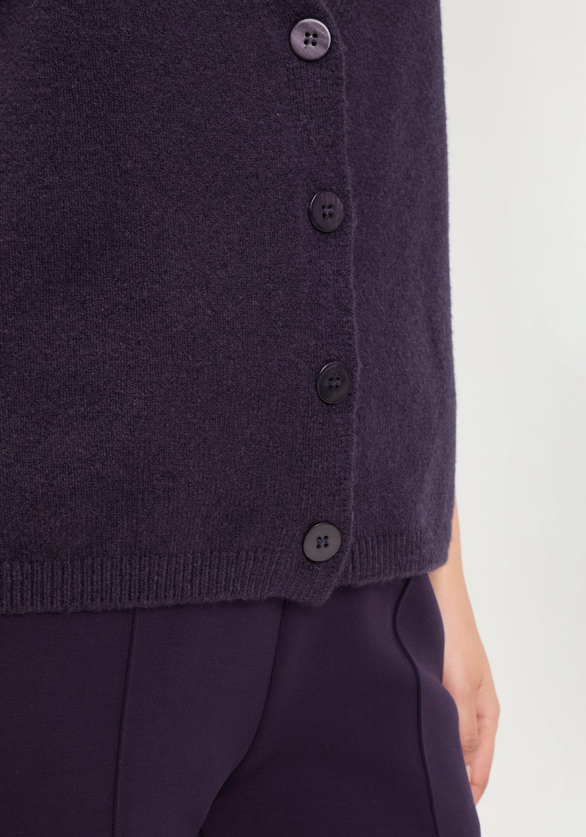 Cropped Sweater Vest