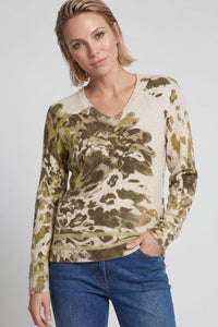 Pull à fleurs abstraites