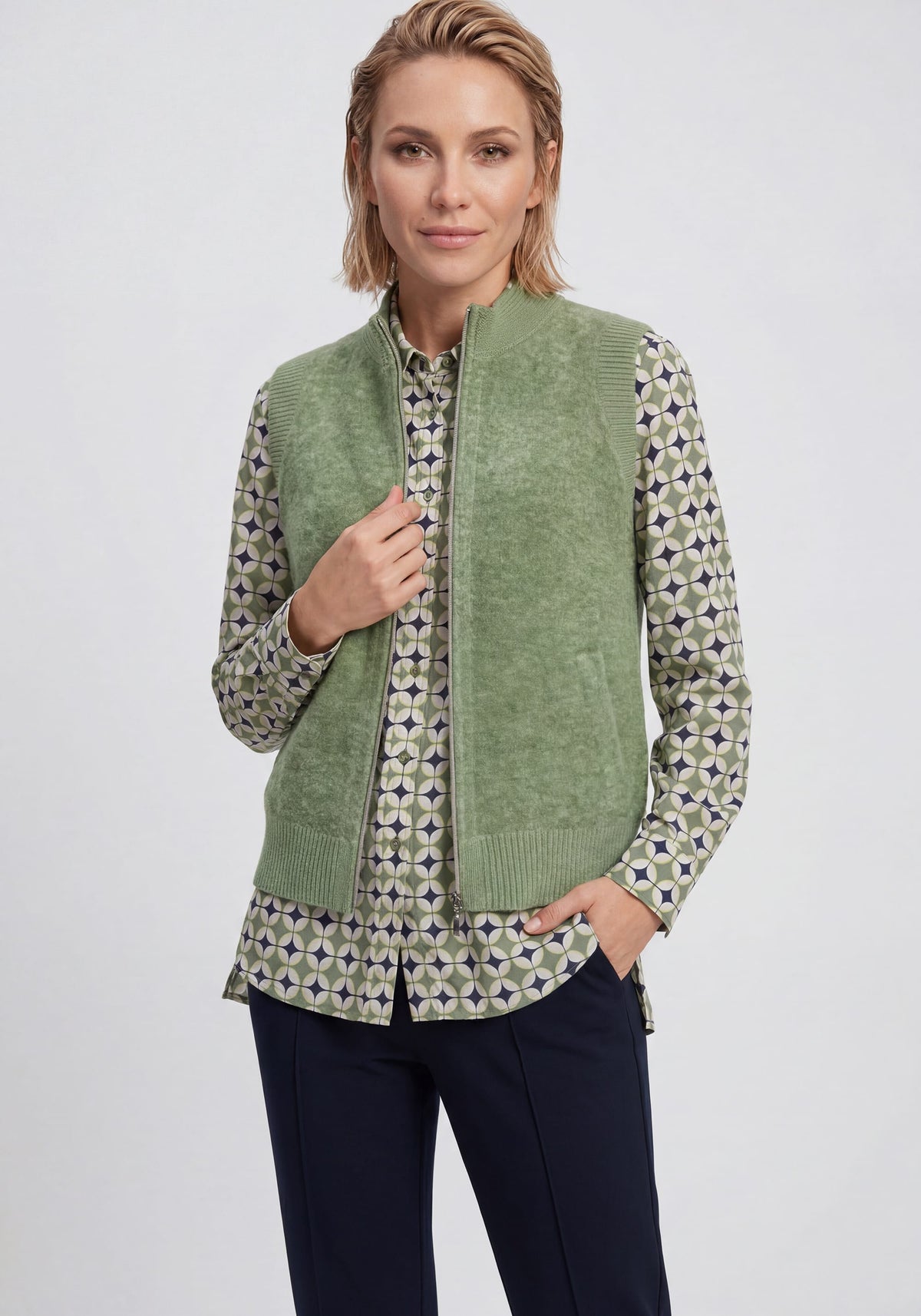 Bouclé Knit Zip Front Vest