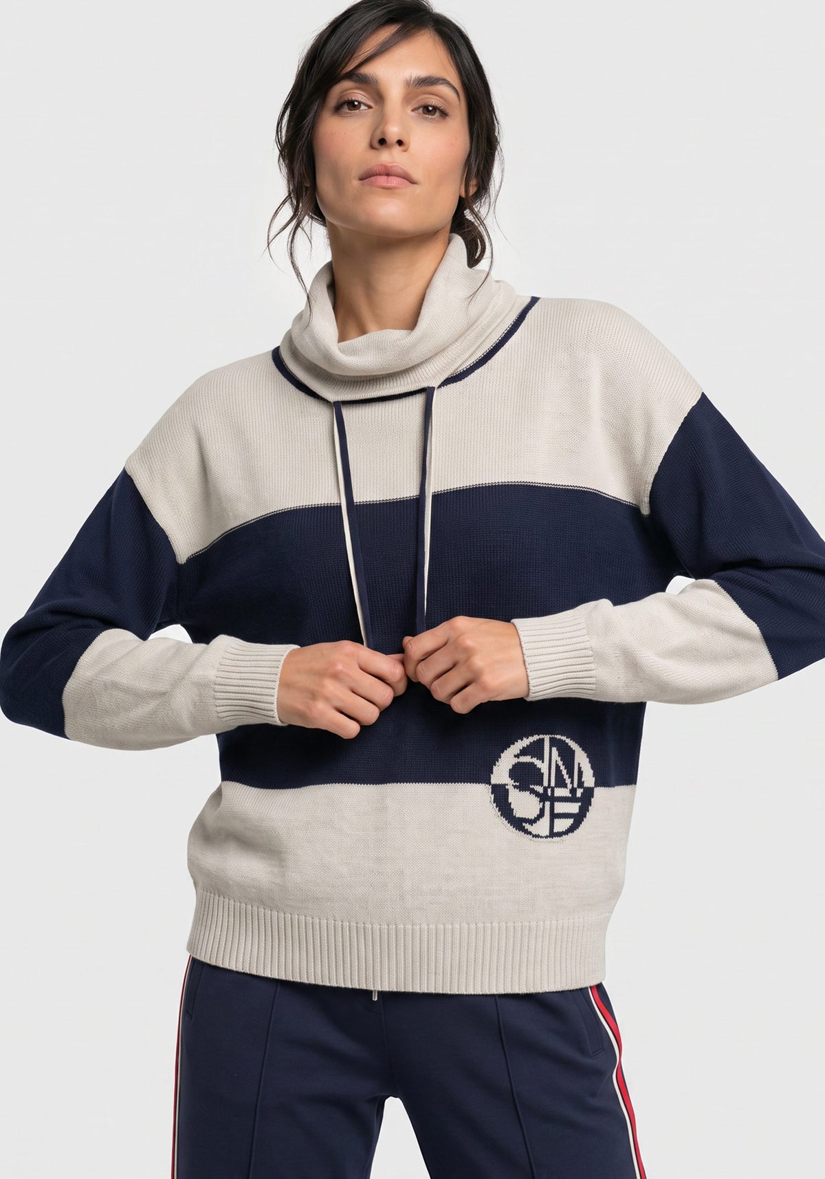 Pull à col roulé rayé