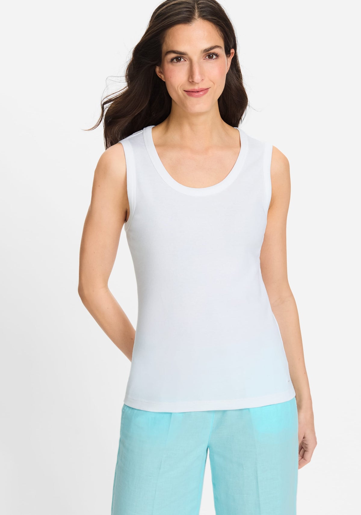 Round Neck Sleeveless Shell