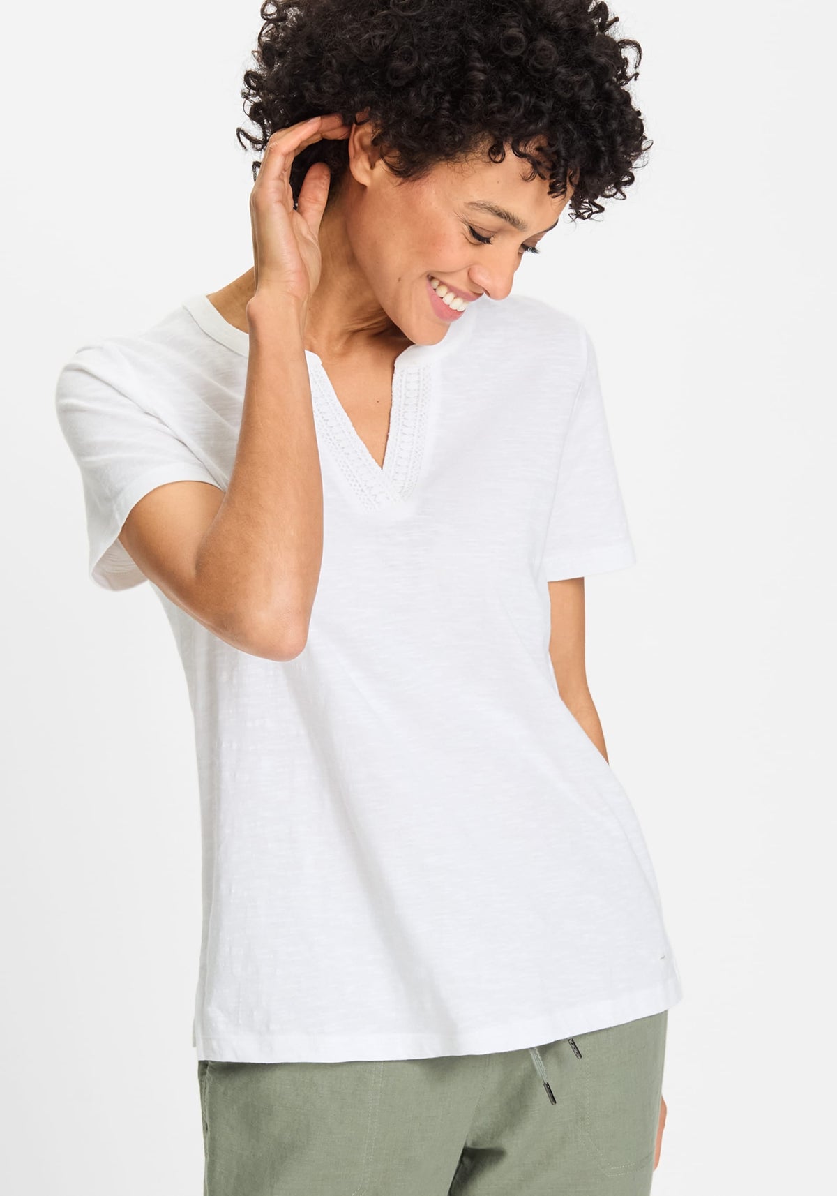 T-Shirt à col fendu avec broderie