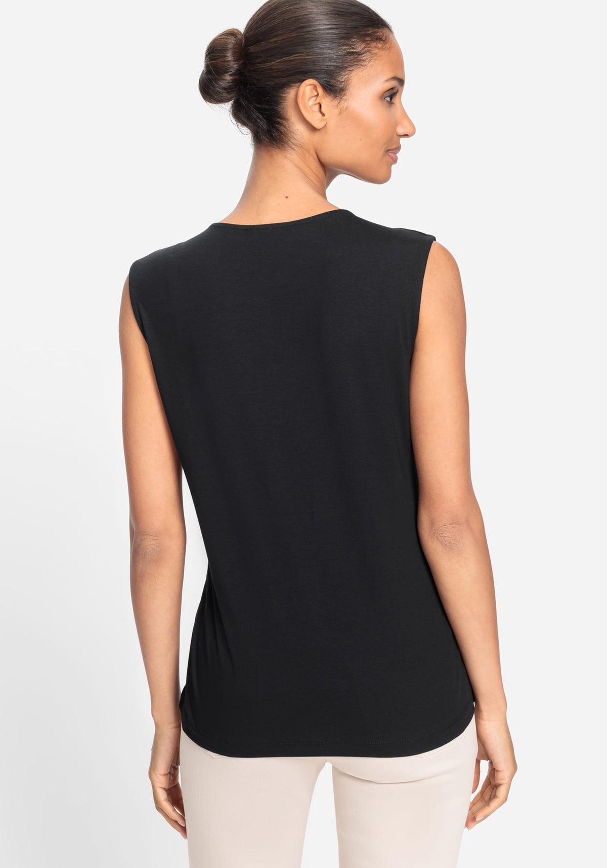 Round Neck Sleeveless Shell