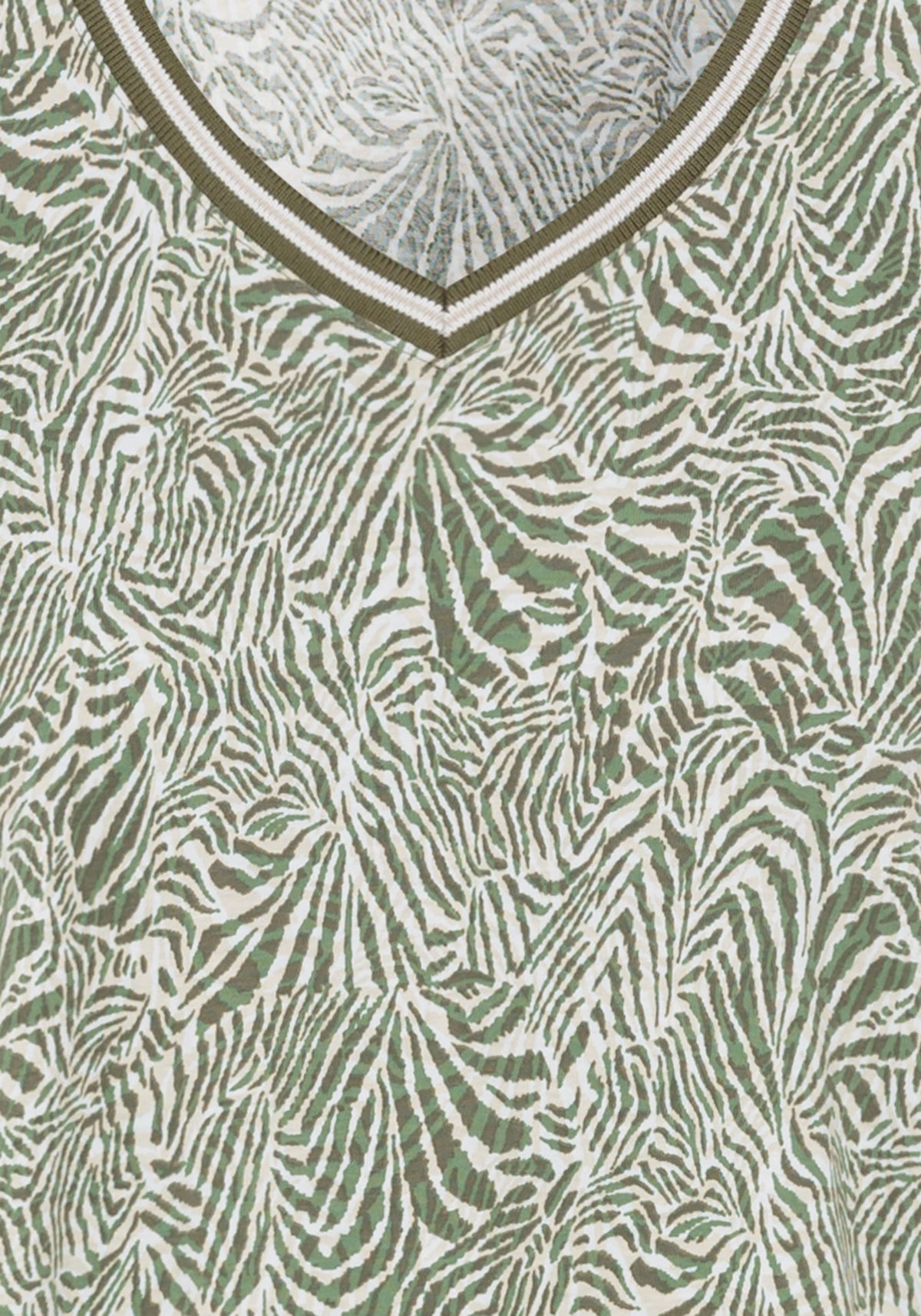 Neo Animal Print T-Shirt