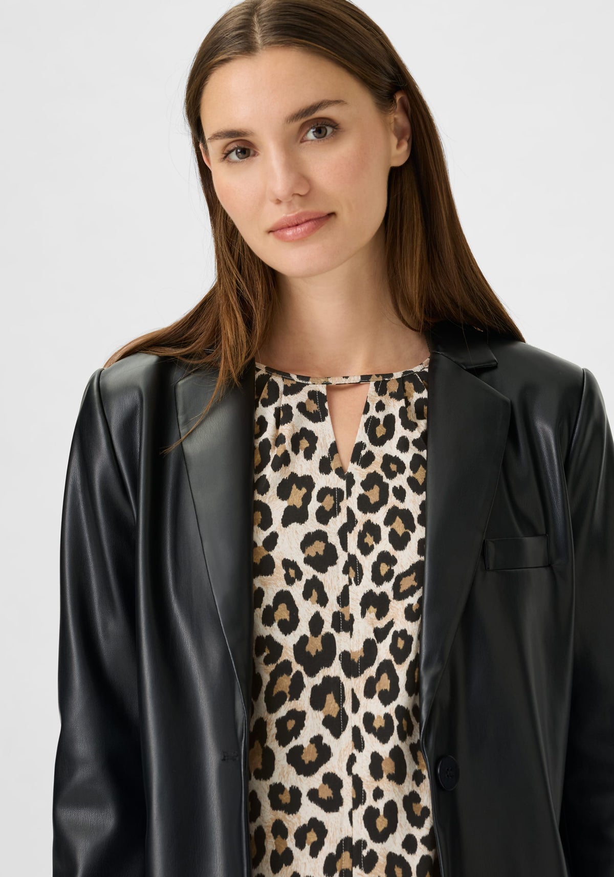 Leopard Keyhole Neck T-Shirt