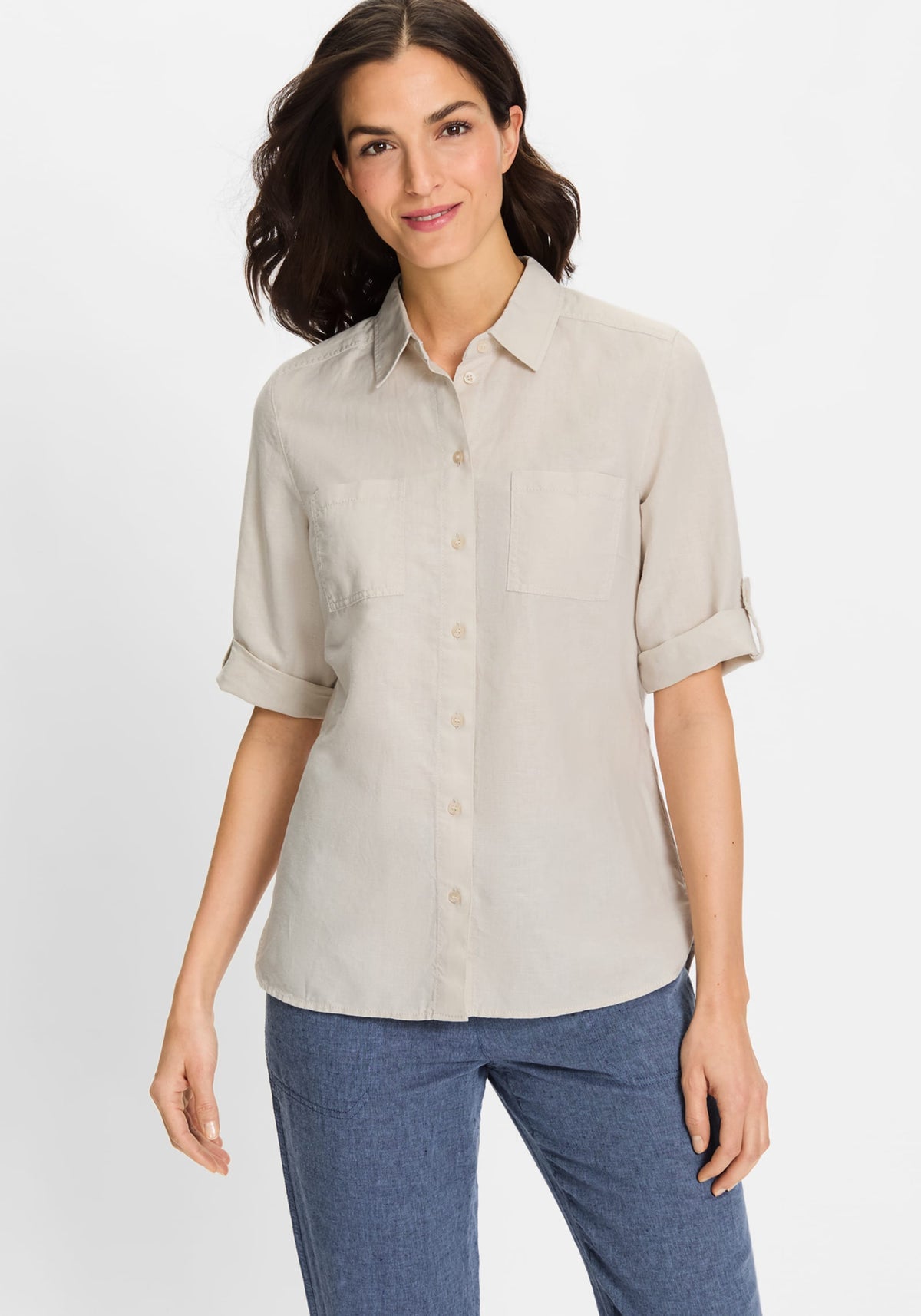 Chemise à pattes de boutonnage à manches roulées