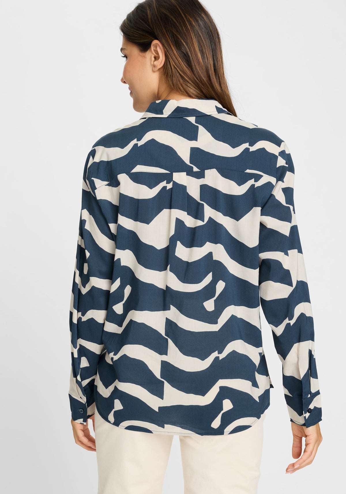 Chemise graphique moderne