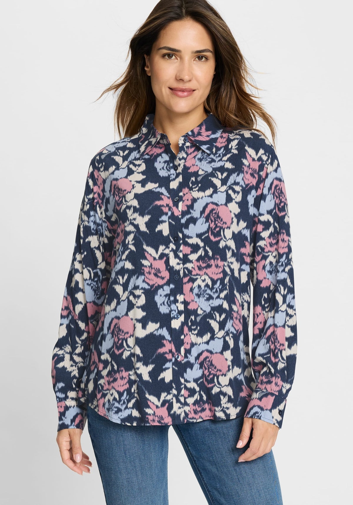 Chemise à fleurs abstraites