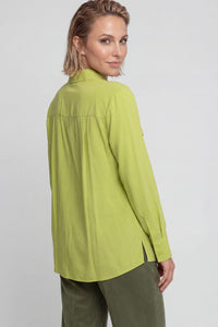 Chemise à poches plaquées unies