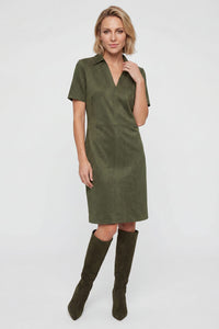Robe à col en simili-daim