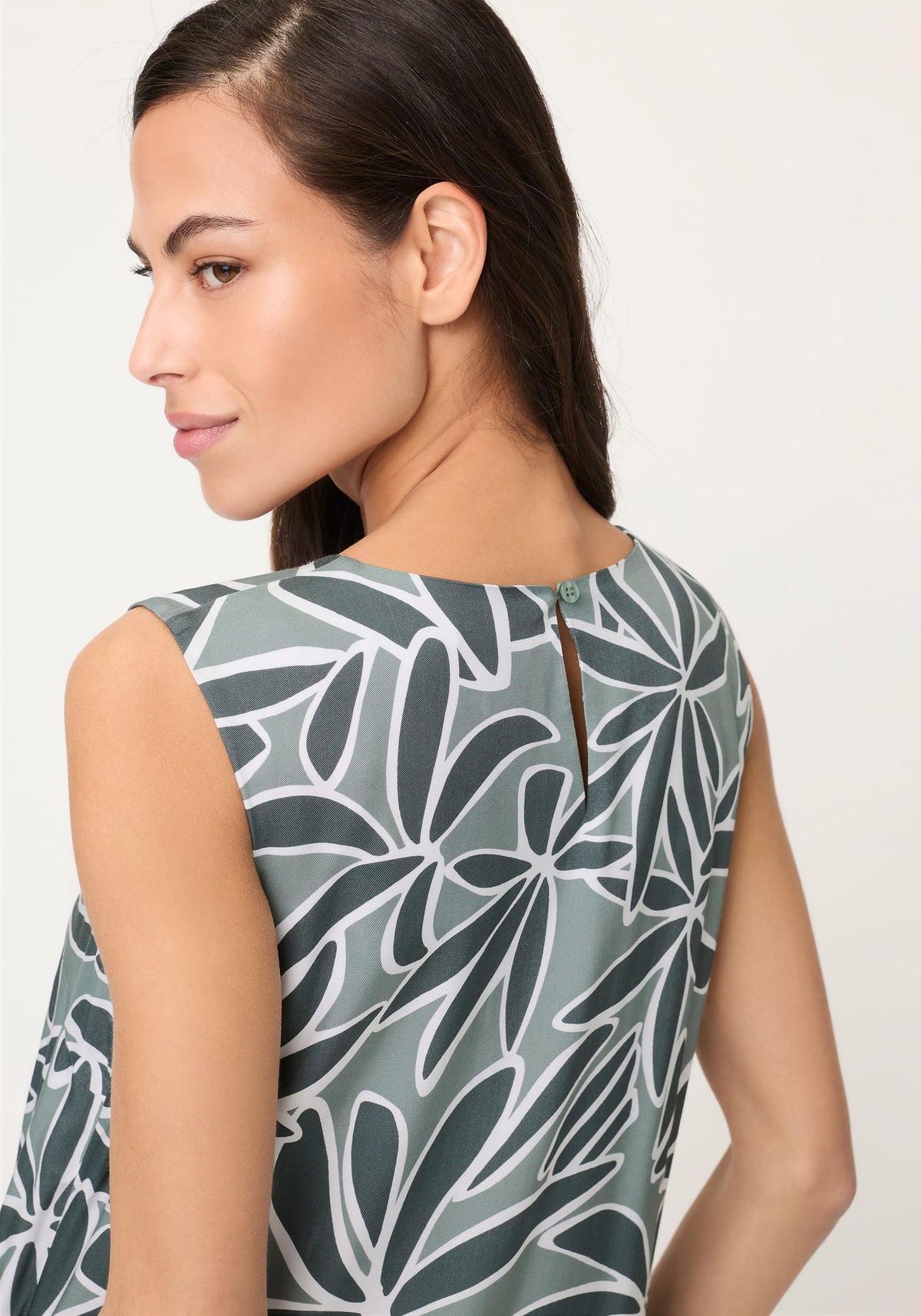 Robe à motif de feuilles