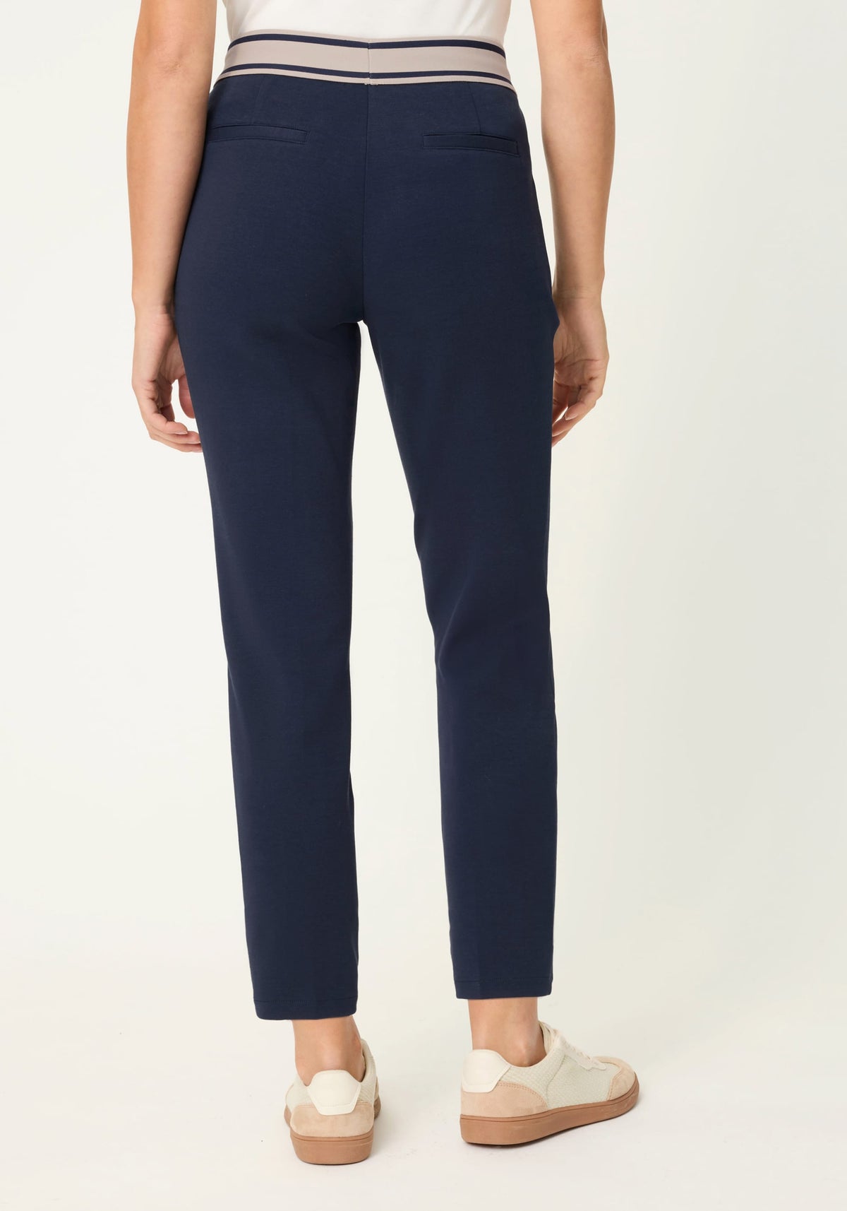 Pull-On Knit Pant