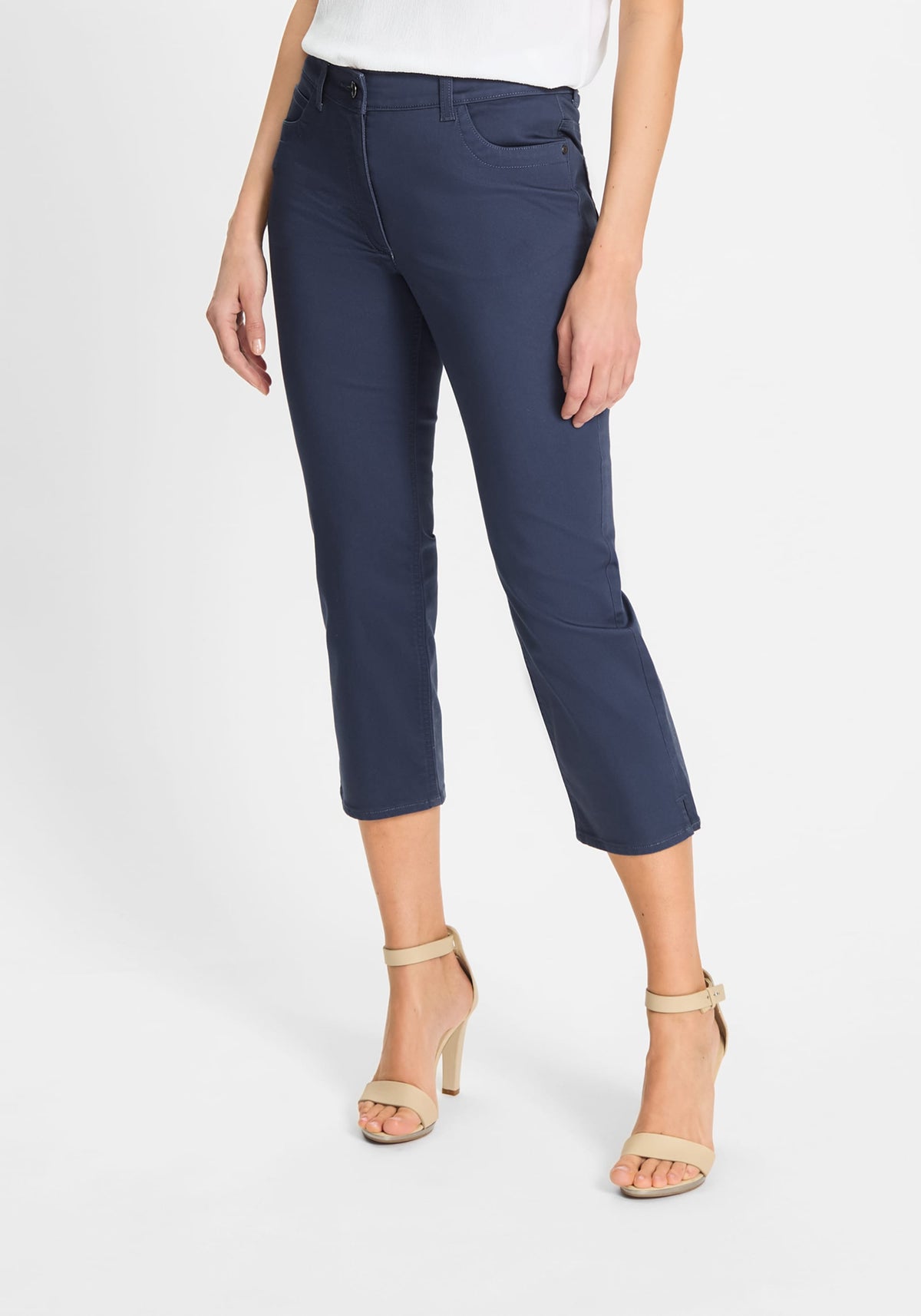 Mona Fit Slim Leg Capri