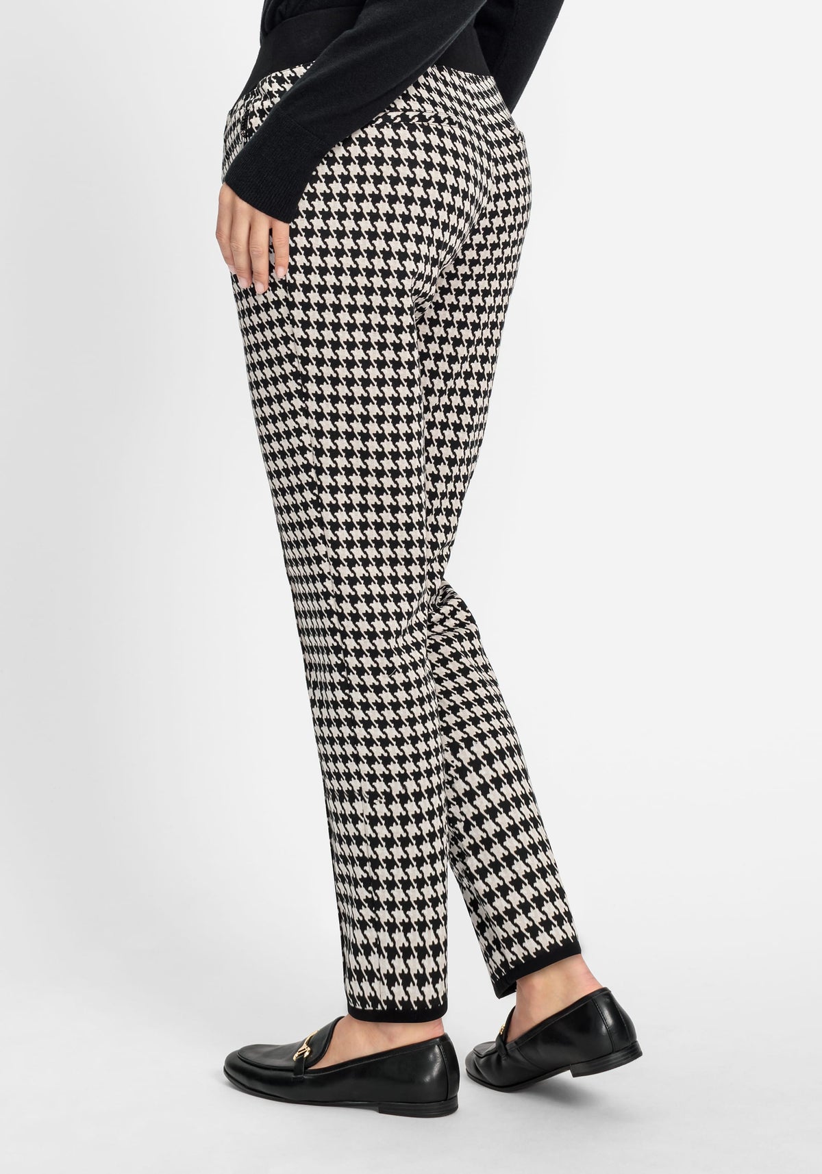 Houndstooth Jersey Knit Cropped Pant