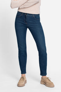 Dana Fit Slim Leg Jean