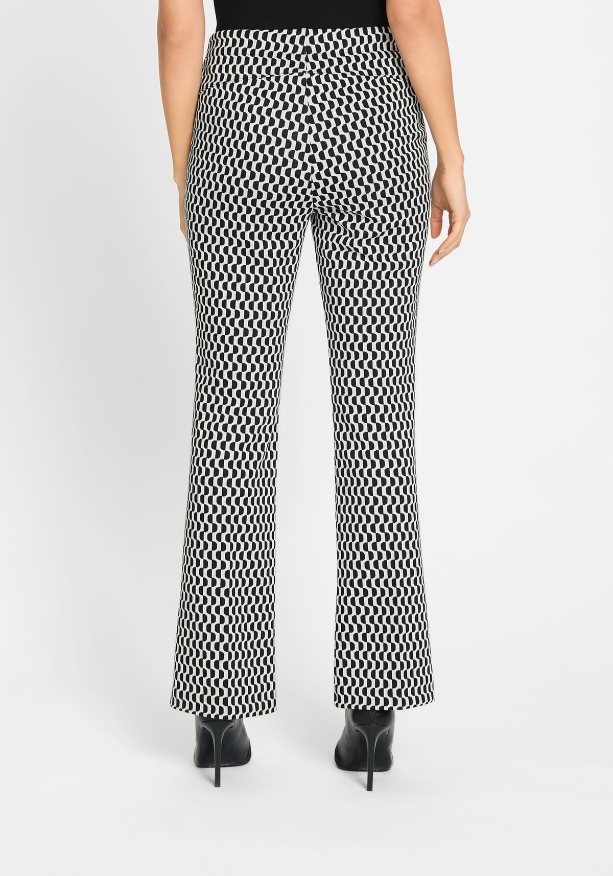 Mona Fit Slim Pattern Knit Pant