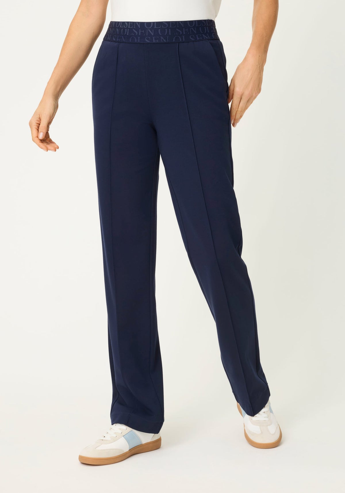 Pull-On Knit Pant