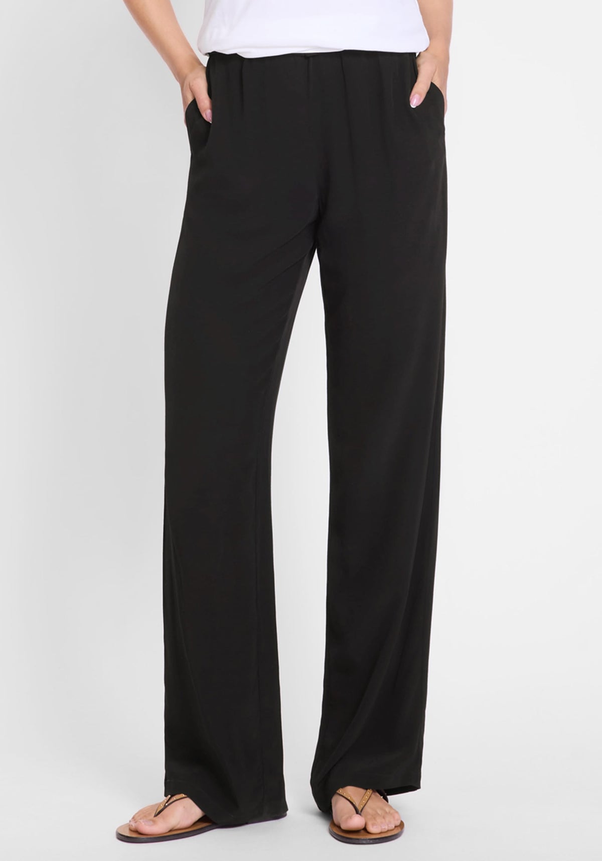 Lisa Straight Pull-On Pant