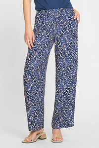 Anna Fit Wide Leg Leo Print Pant