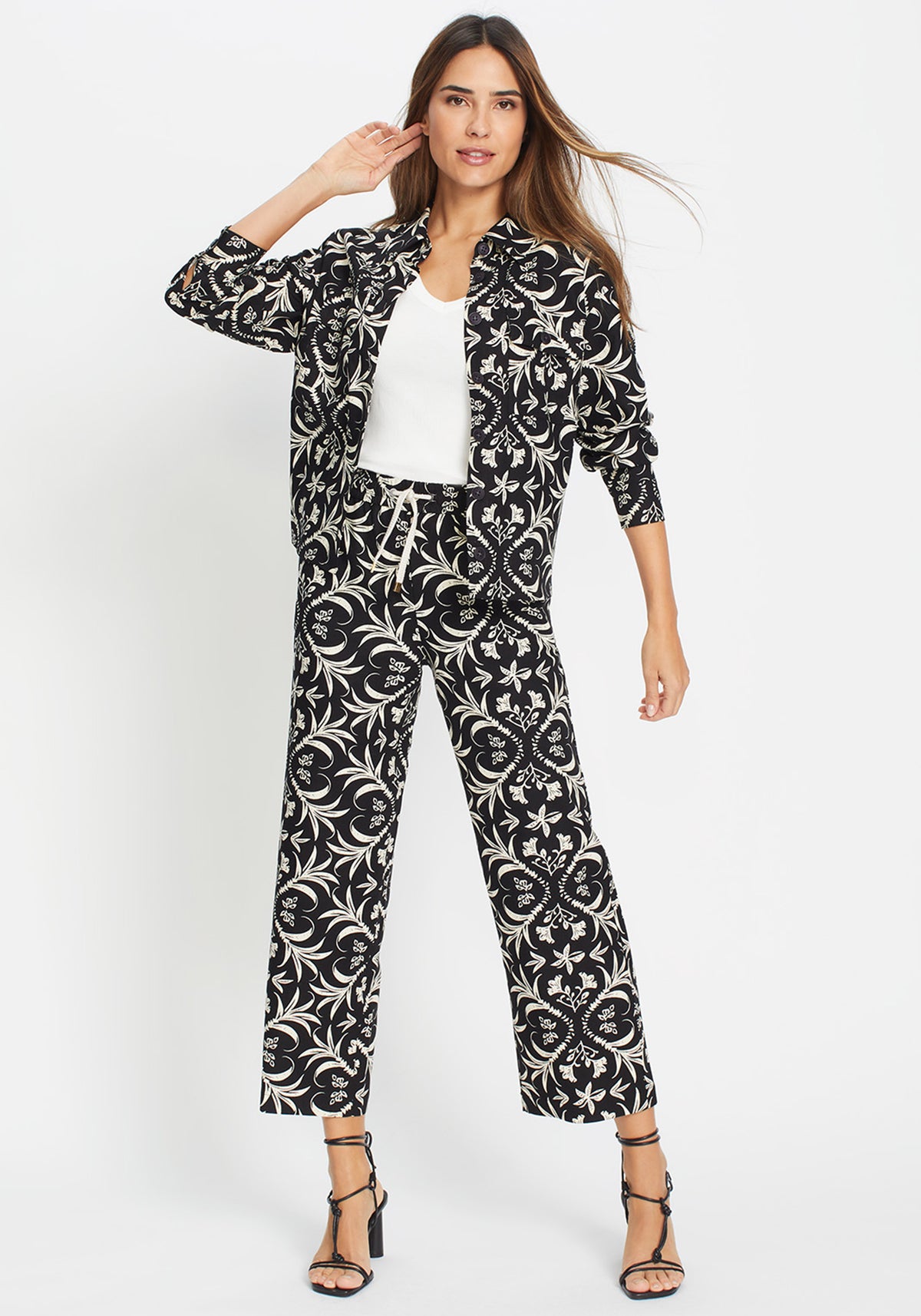 Anna Fit Ornamental Cropped Pant
