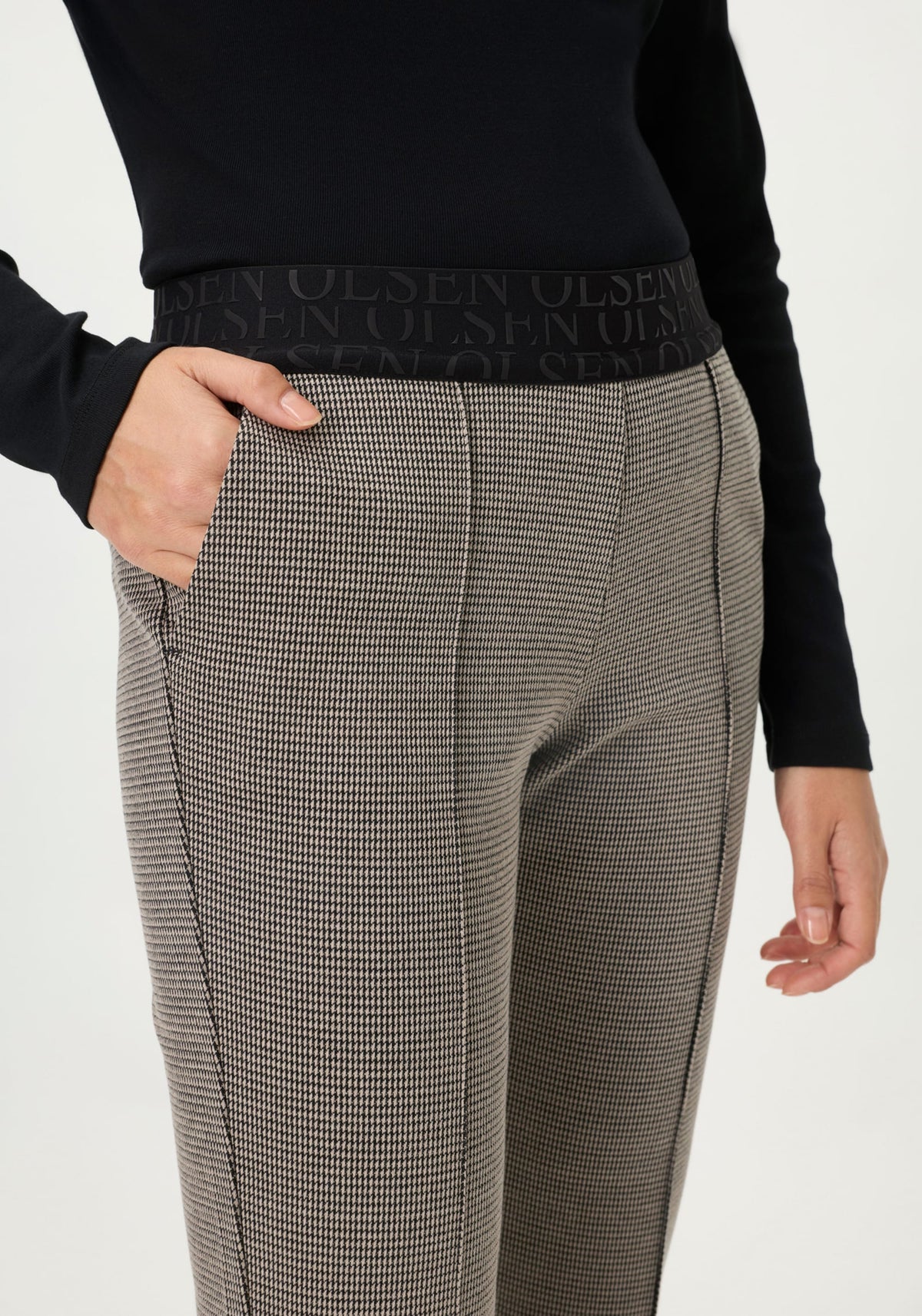 Mona Fit Bootcut Pull-On Check Pant