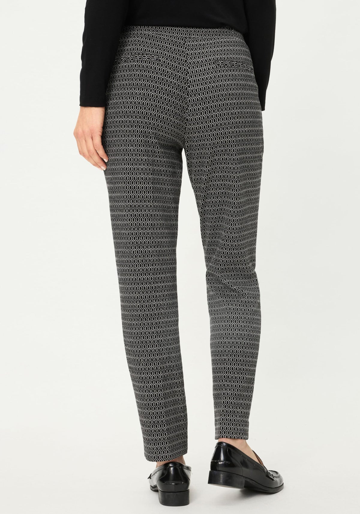 Lisa Fit Geo Knit Pull-On Pant