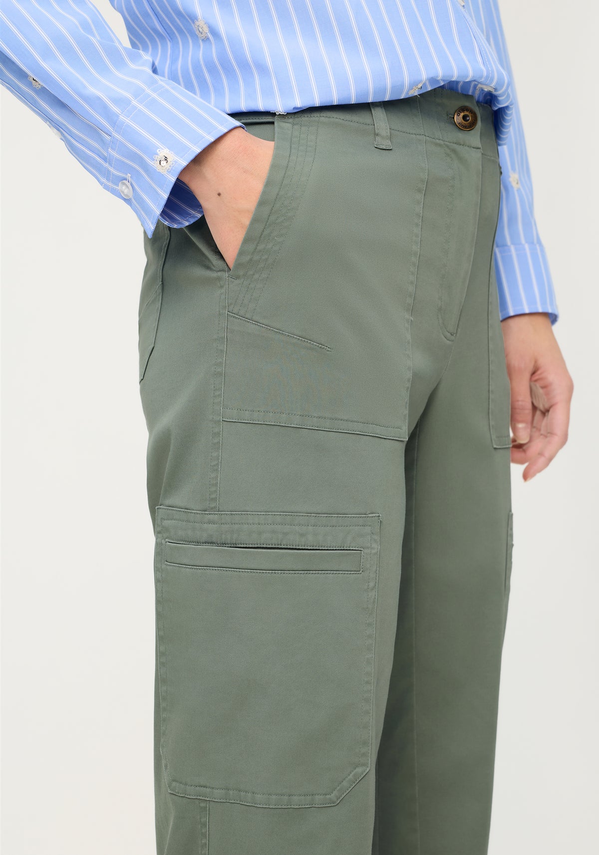 Clean Line Cargo Pant