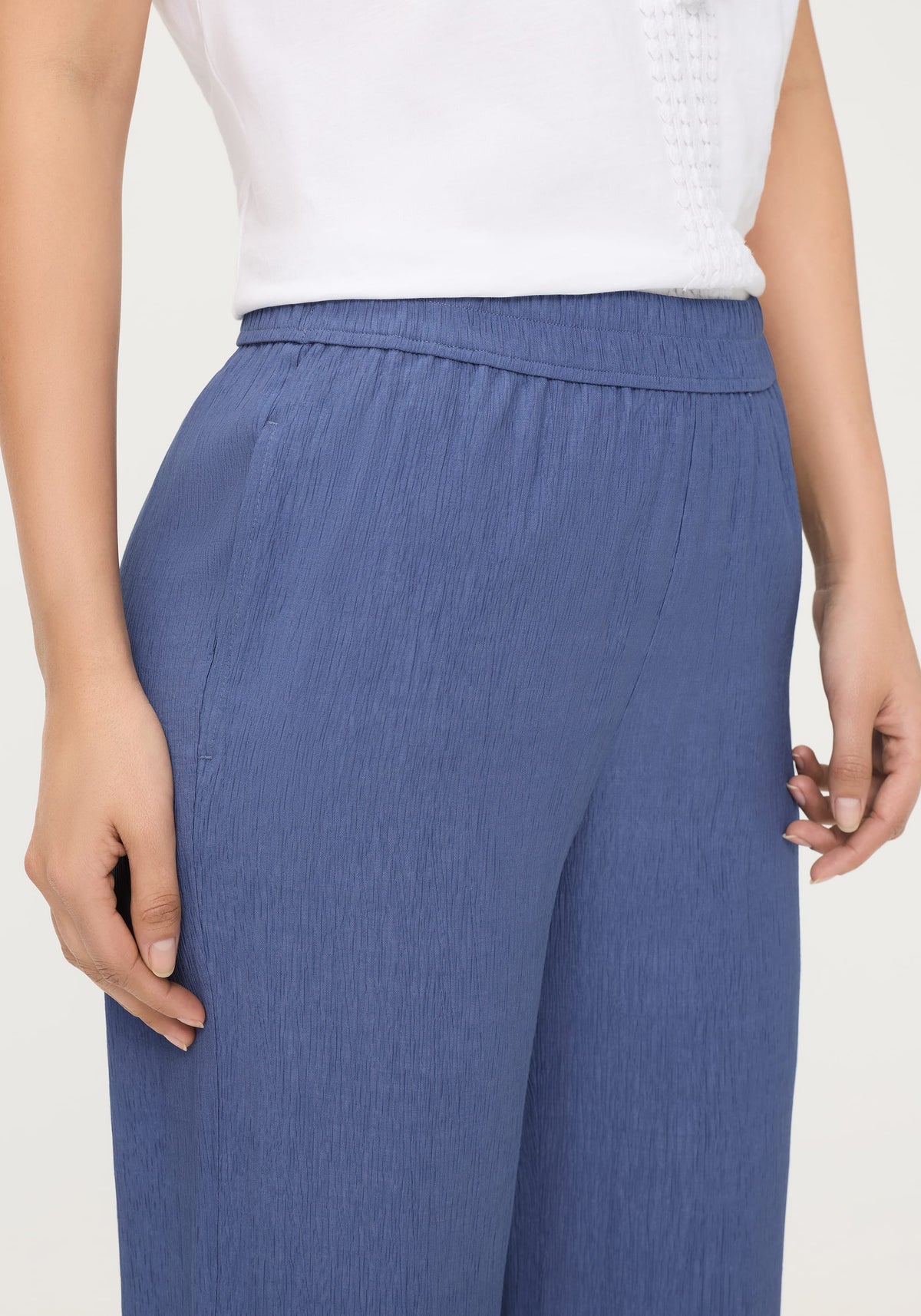 Soft Crinkle Pull-On Pant