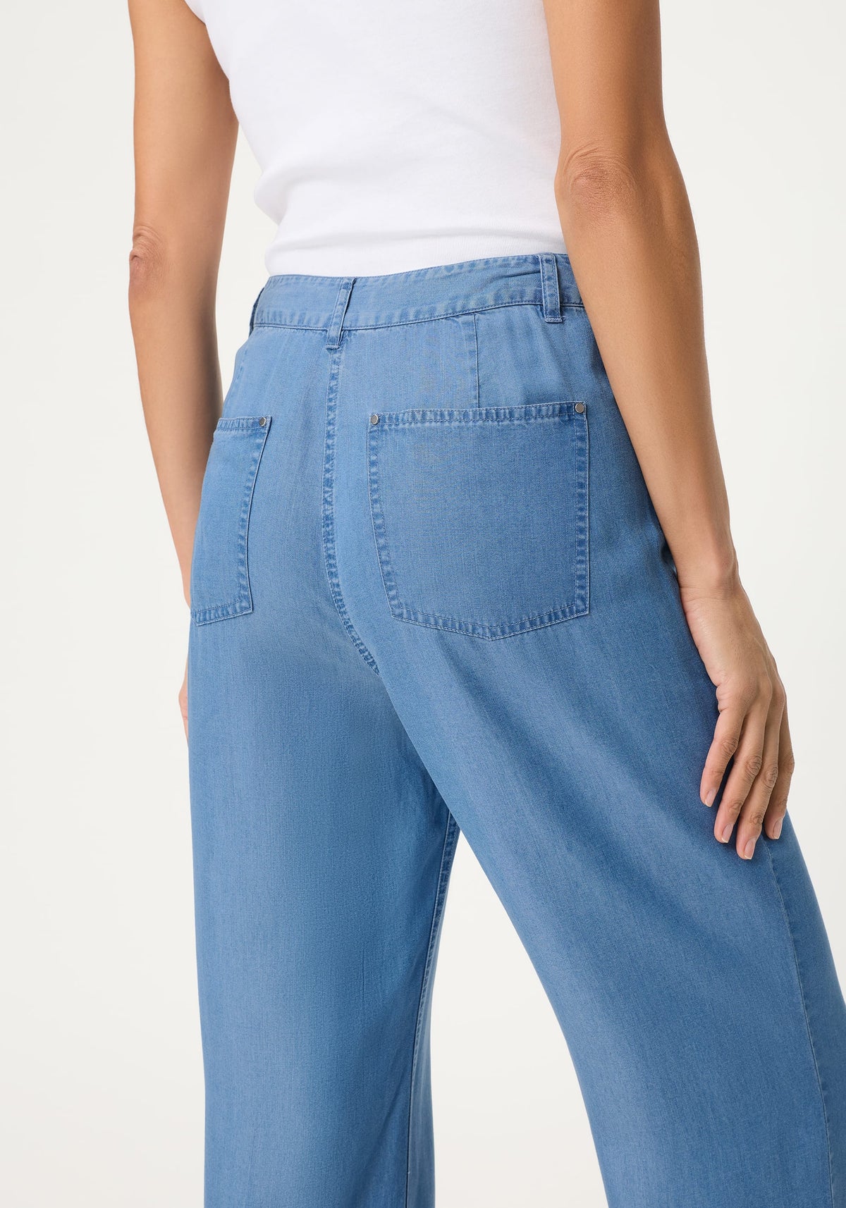 Relaxed Wide Leg Pant