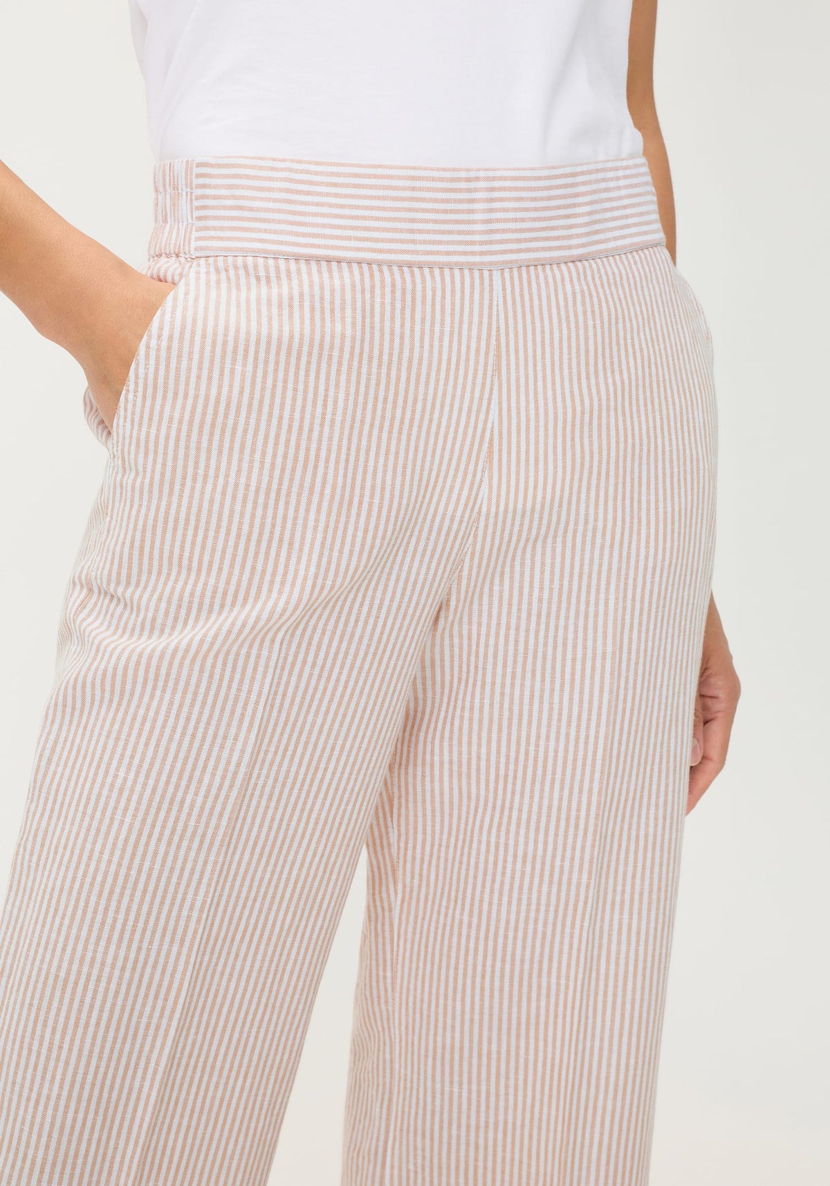 Stripe Linen-Cotton Cropped Pant