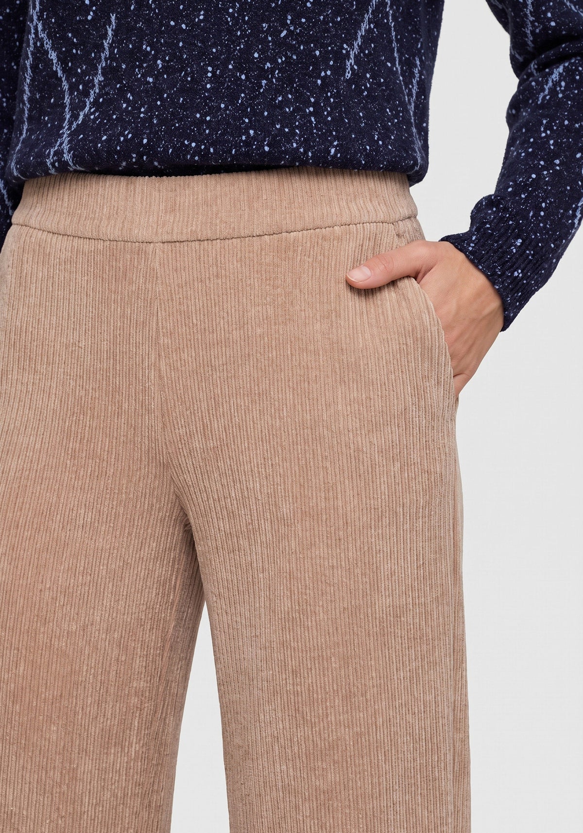 Pantalon en velours côtelé à enfiler