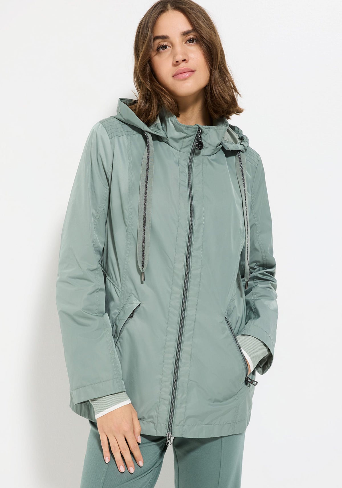 Veste avec capuche amovible