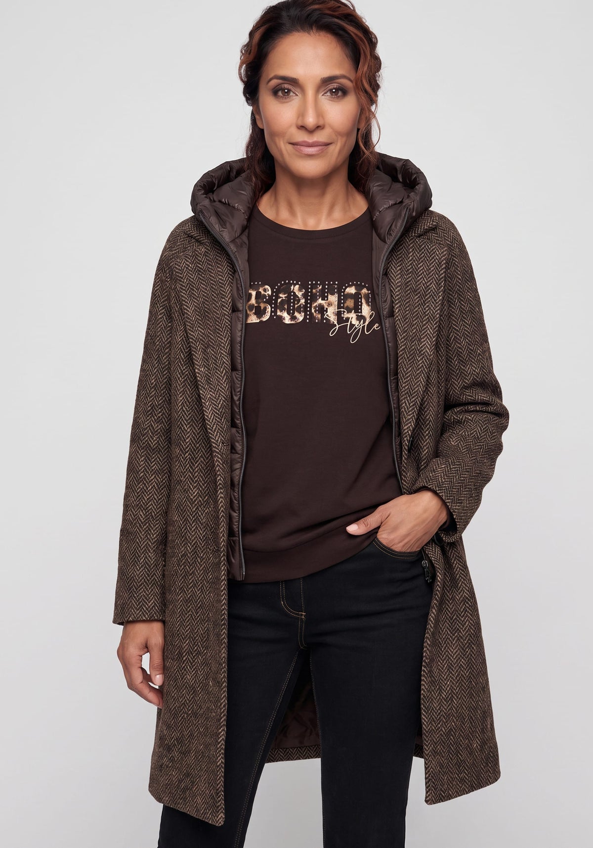 Manteau convertible en techniques mixtes