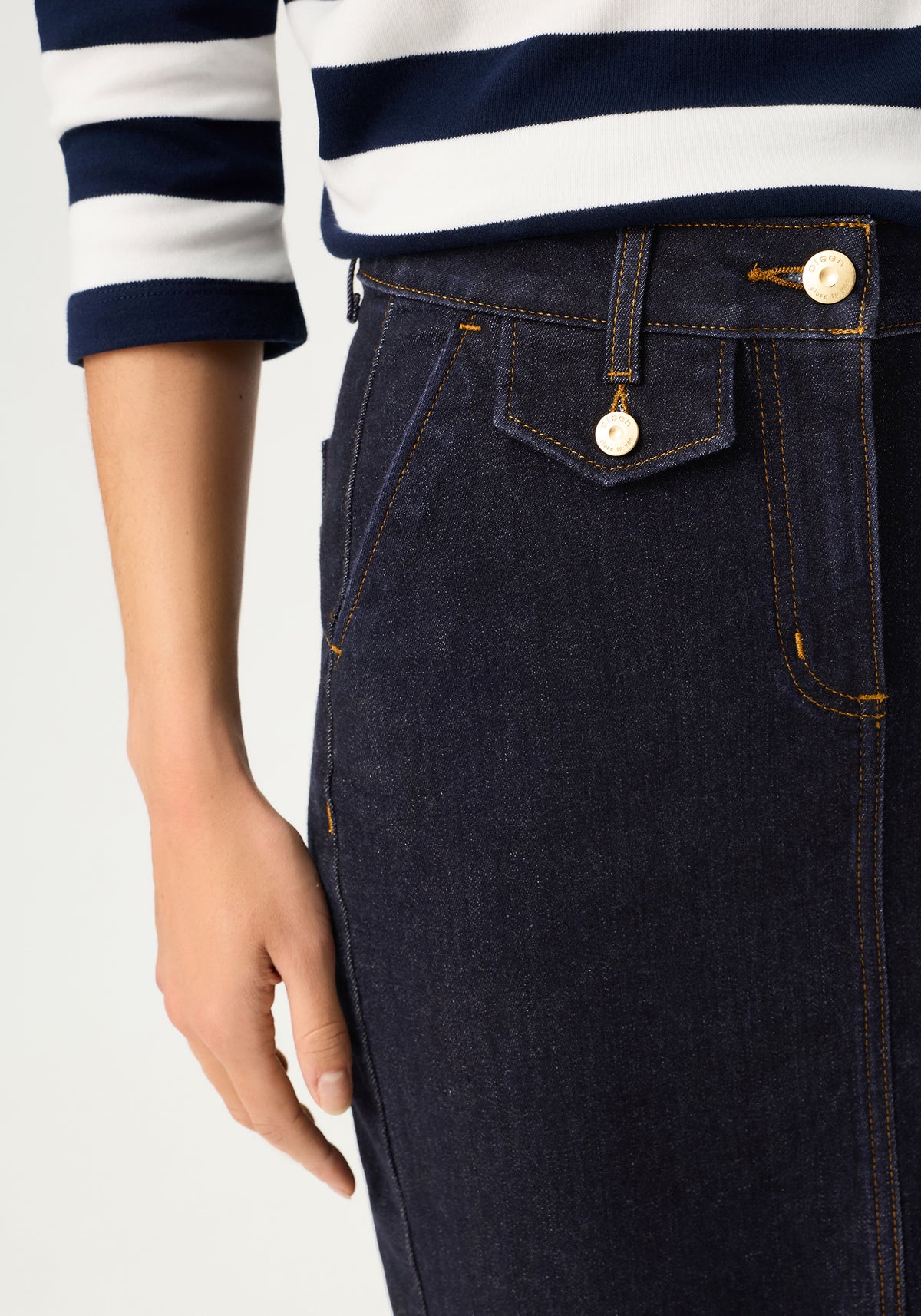 Jupe en denim foncé