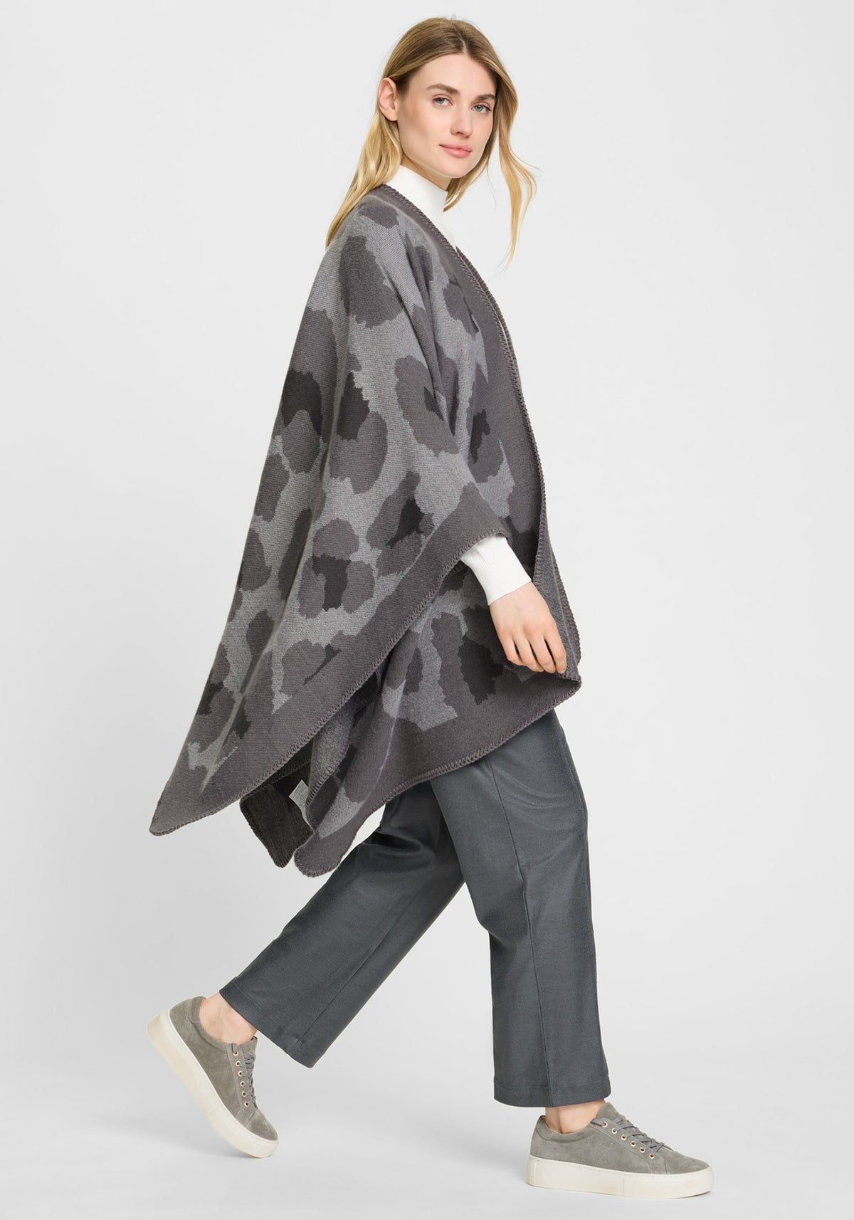 Leopard Cape